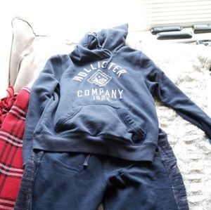 Hollister jogger sweat suit